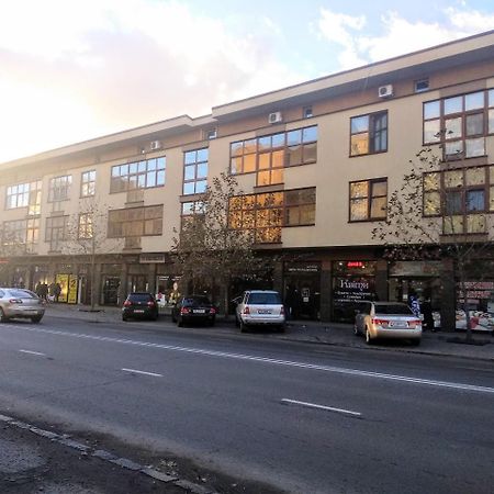 Gil Apartments, On Mynaiska 18 ウージュホロド エクステリア 写真