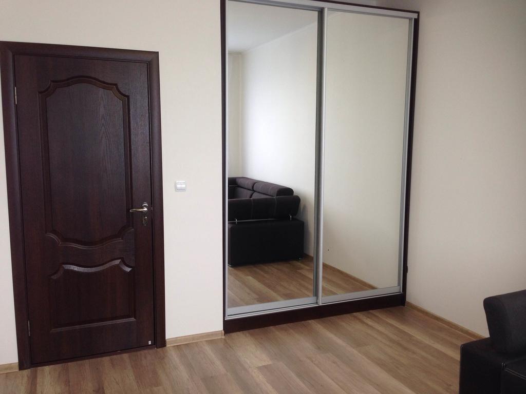 Gil Apartments, On Mynaiska 18 ウージュホロド エクステリア 写真